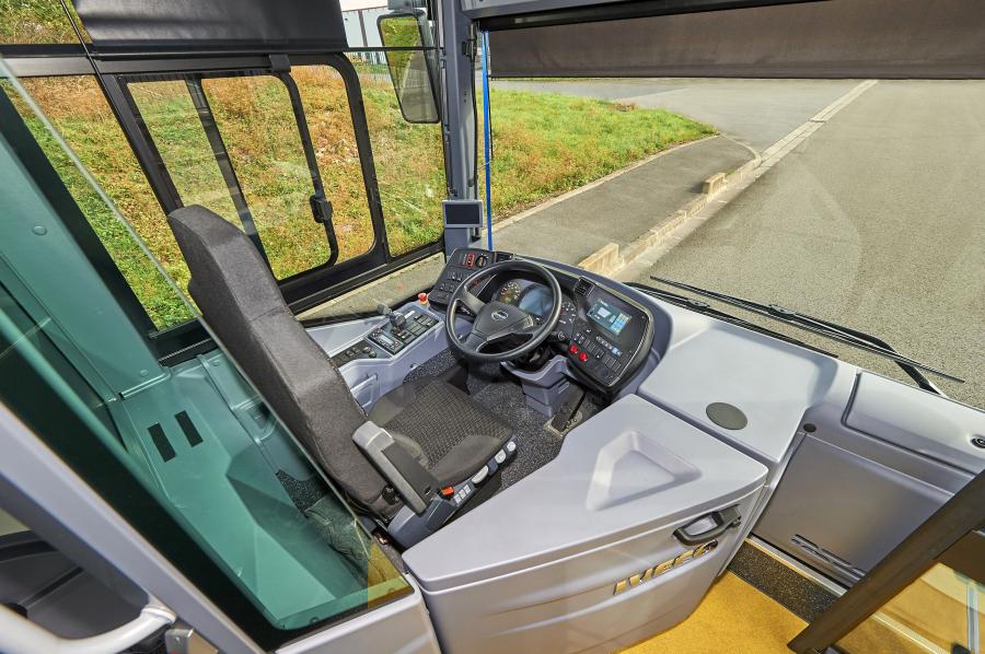 Торпедо Iveco Crossway LE Natural Power 2017 года  (фото 3 из 19)